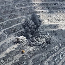 Цены на железную руду выросли почти на 7% на фоне погодных и геополитических рисков